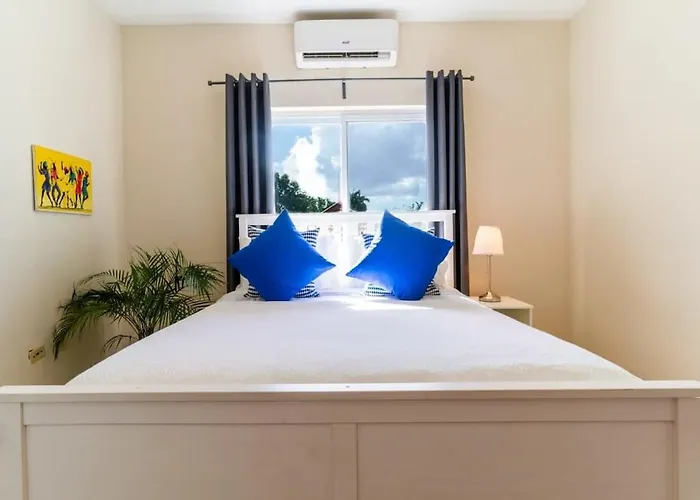 Hospitality Expert Cb Pool Chef Holiday home