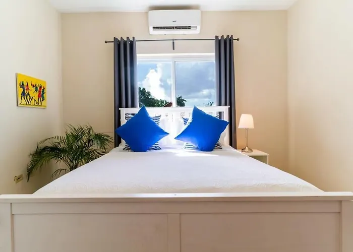 Hospitality Expert Cb Pool Chef Holiday home