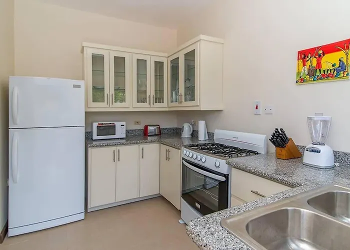Hospitality Expert Cb Pool Chef Holiday home *