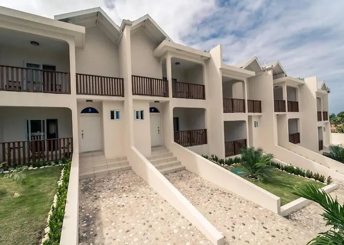 Hospitality Expert Cb Pool Chef Holiday home *