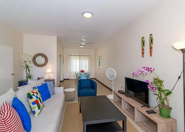 Hospitality Expert Cb Pool Chef Holiday home